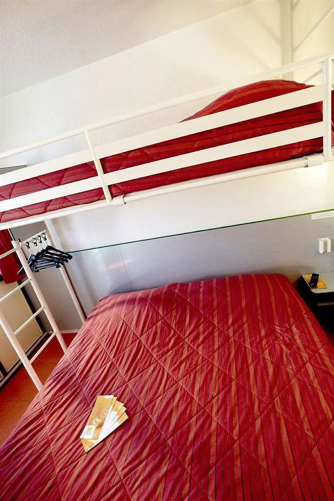 Premiere Classe Lyon Est Aeroport Saint Exupery Hotel