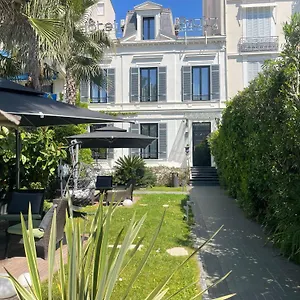 https://hotel-pruly.fr-provencehotel.com